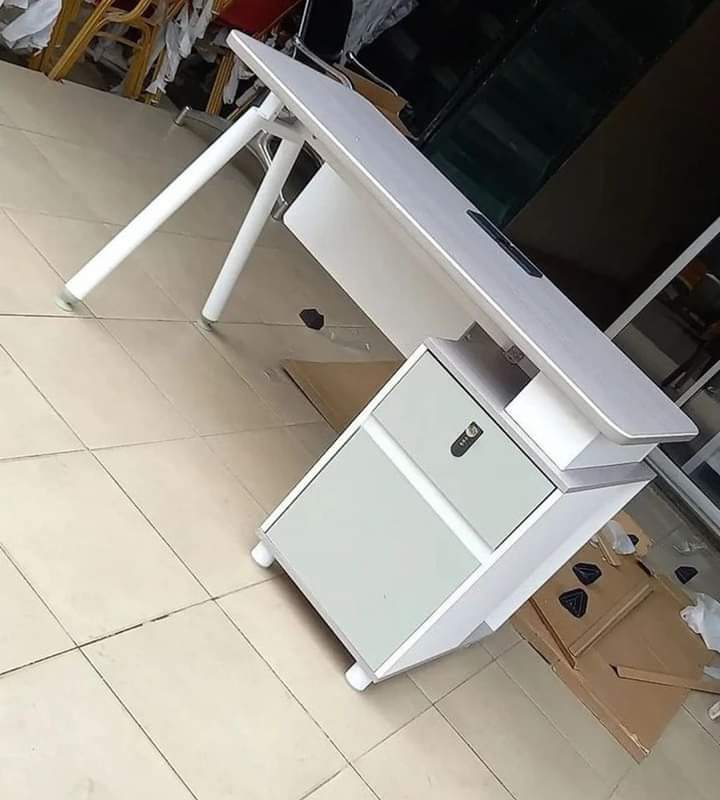 White grey 1.2m Office Desk