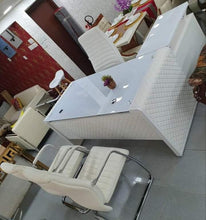 Load image into Gallery viewer, Executive tempered Glass padded office desk 1.6m
