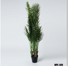 Load image into Gallery viewer, Artificial palm plant
