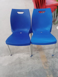blue eleganza plastic chair