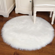 Load image into Gallery viewer, Round Fur faux rug
