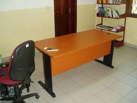 executive manager office desk 4ft