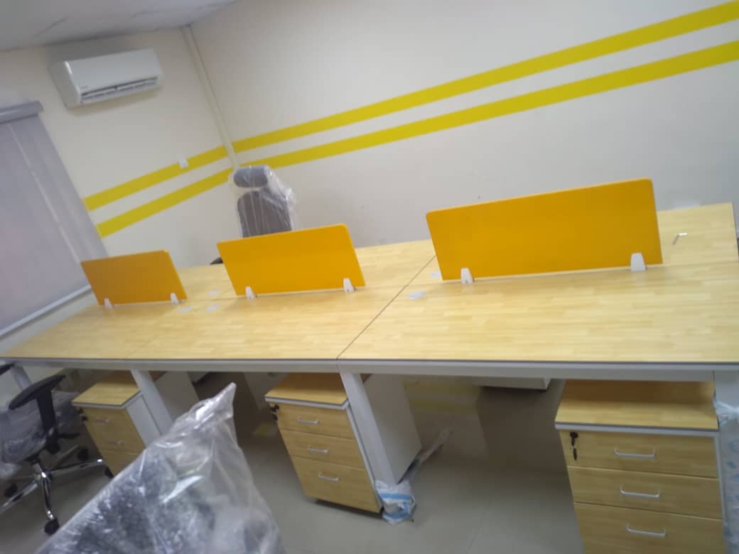 6 SITTER WORKSTATION