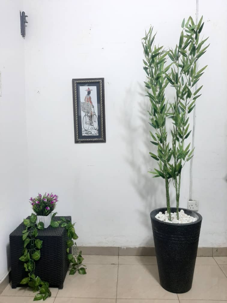 MID Decorative Synthetic Flower Plant pot