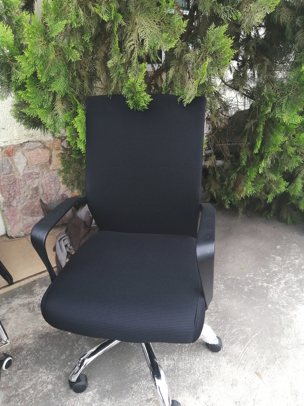 Mid back mesh office chair 